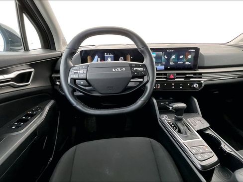 Used 2026 Kia Sportage LX image 7