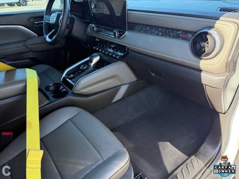 Certified 2024 Chevrolet Colorado ZR2 w/ ZR2 Convenience Package III AWD/4WD image 11
