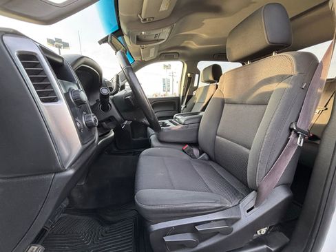 Used 2017 Chevrolet Silverado 2500 LT AWD/4WD image 11
