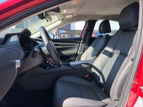 Used 2025 MAZDA MAZDA3 s image 2