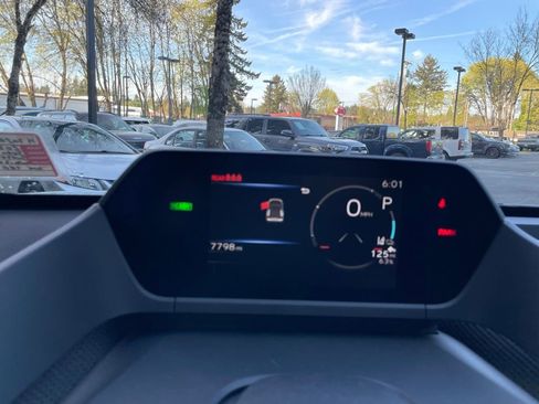 Used 2025 Subaru Solterra Touring w/ Touring Package image 13