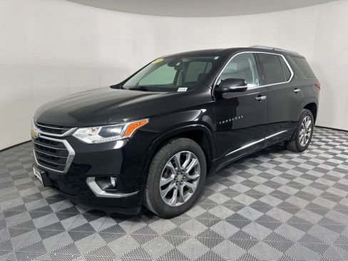 Used 2020 Chevrolet Traverse Premier w/ LPO, Floor Liner Package image 7