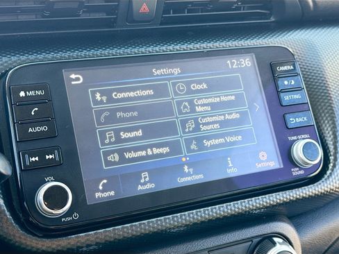 Used 2023 Nissan Kicks SV image 9