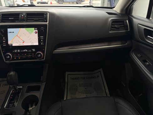 Used 2018 Subaru Outback 3.6R Limited AWD/4WD image 30