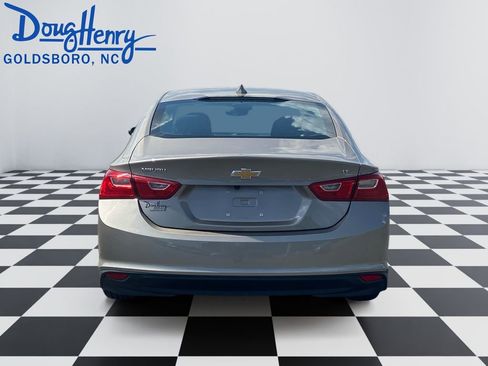 Used 2023 Chevrolet Malibu LT image 4