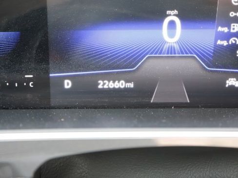 Used 2023 Volkswagen Tiguan SE image 30