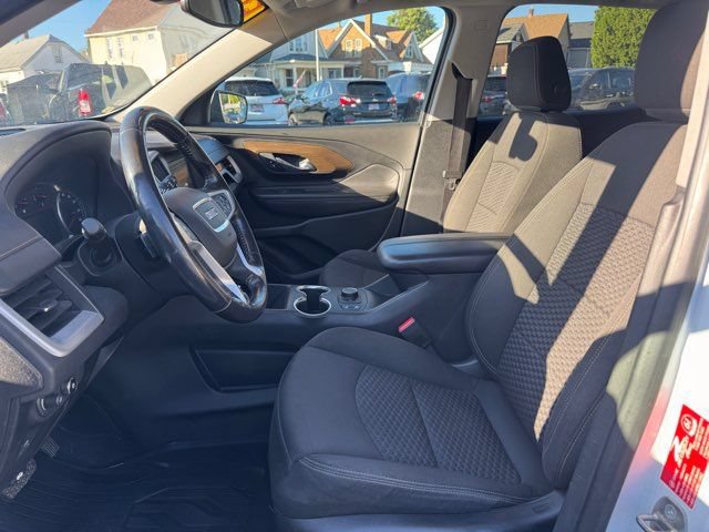 Used 2019 GMC Terrain SLE w/ Driver Convenience Package FWD image 10