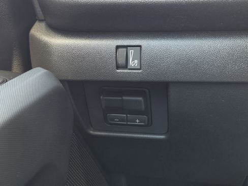 New 2026 Chevrolet Colorado W/T w/ WT Custom Package RWD image 21