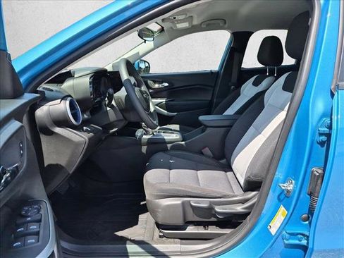 Used 2025 Chevrolet Trax LS w/ LS Convenience Package FWD image 22