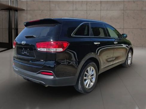 Used 2016 Kia Sorento LX FWD image 7