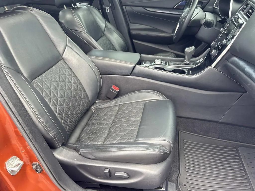 Used 2021 Nissan Maxima Platinum w/ Sport Mat Group FWD image 26