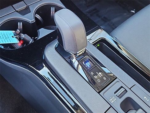 Used 2023 Toyota Prius Limited image 29