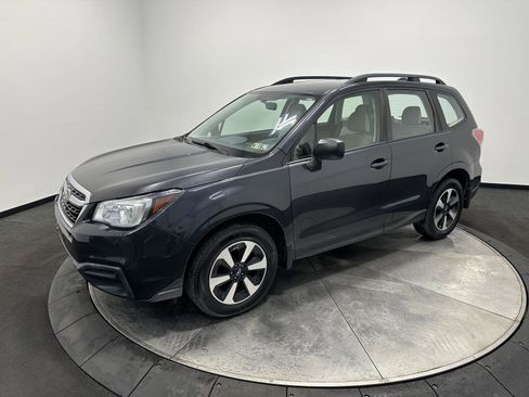 Used 2017 Subaru Forester 2.5i w/ Alloy Wheel Package image 3
