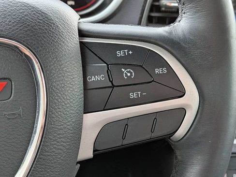 Used 2015 Dodge Challenger SXT Plus RWD image 27