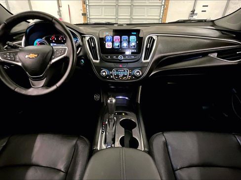 Used 2017 Chevrolet Malibu Hybrid w/ Leather Package image 15