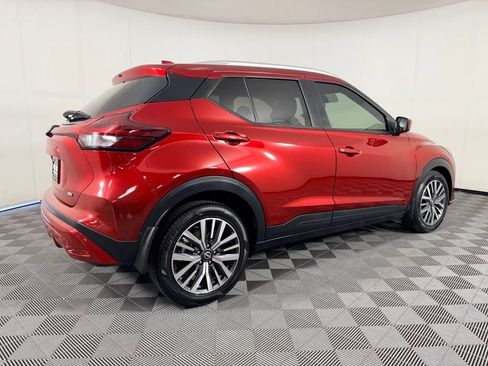 Used 2023 Nissan Kicks SV FWD image 8