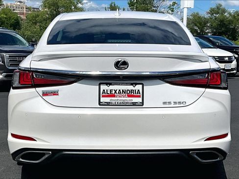 Used 2022 Lexus ES 350 w/ Premium Package FWD image 4
