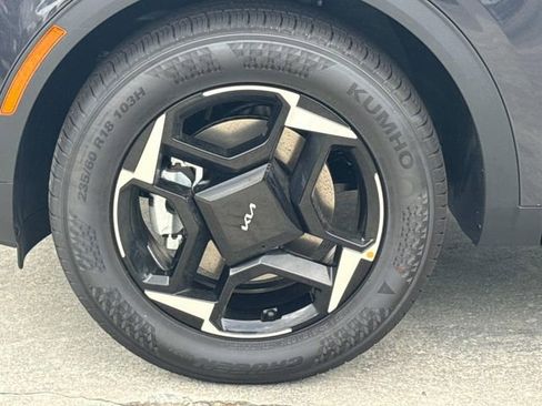 New 2026 Kia Sportage EX AWD/4WD image 4