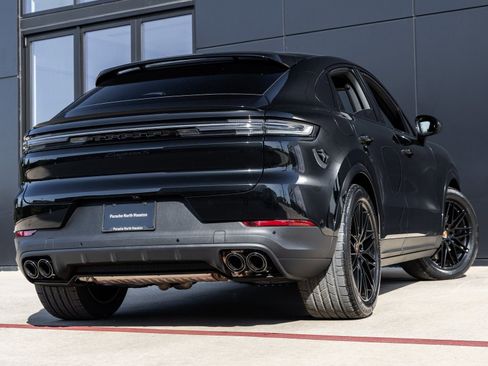 New 2026 Porsche Cayenne S image 11