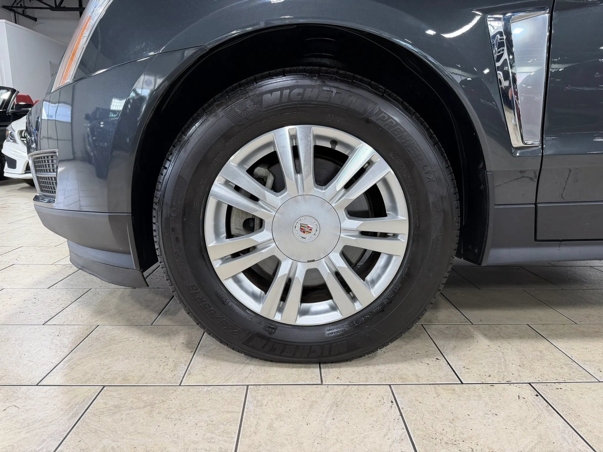 Used 2015 Cadillac SRX Luxury w/ Driver Awareness Package AWD/4WD image 37