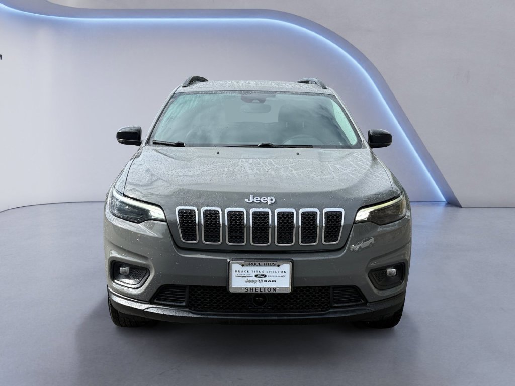 Used 2022 Jeep Cherokee Latitude Lux w/ Mopar Interior Package AWD/4WD image 9