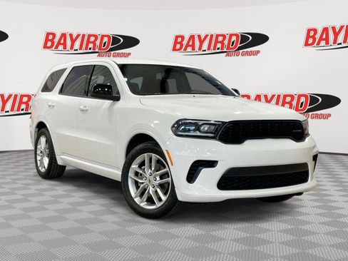 Used 2023 Dodge Durango GT image 1