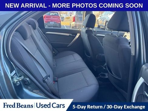 Used 2010 Chevrolet Aveo LT w/ Power and Convenience Package image 9