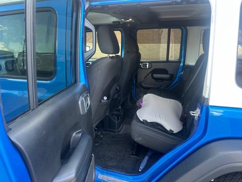 Used 2021 Jeep Wrangler Unlimited Sport AWD/4WD image 8
