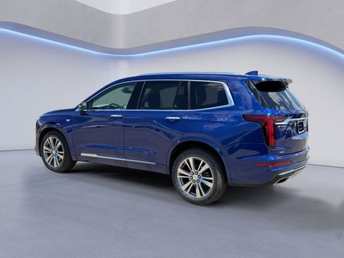 Used 2023 Cadillac XT6 Premium Luxury AWD/4WD image 7