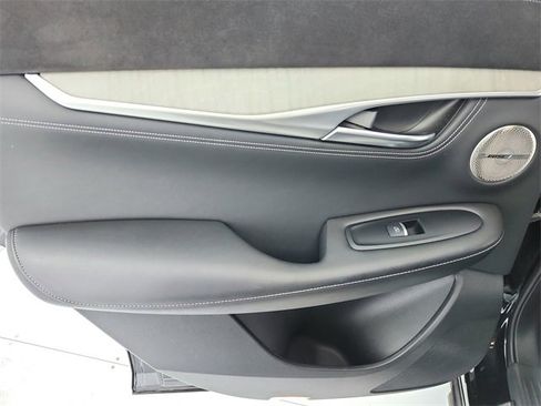 Used 2023 INFINITI QX50 Sensory w/ Accent Package image 41