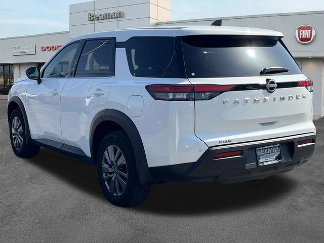 Used 2025 Nissan Pathfinder S FWD image 5