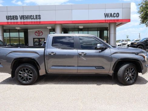 Used 2024 Toyota Tundra Platinum AWD/4WD image 2