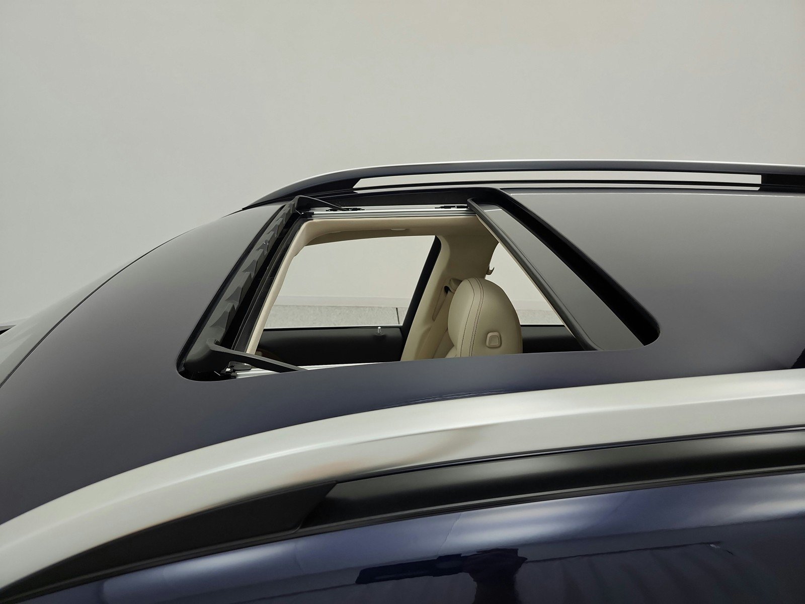 Certified 2022 Mercedes-Benz GLS 450 4MATIC image 16