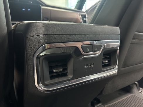 Used 2024 GMC Sierra 1500 Denali Ultimate image 29