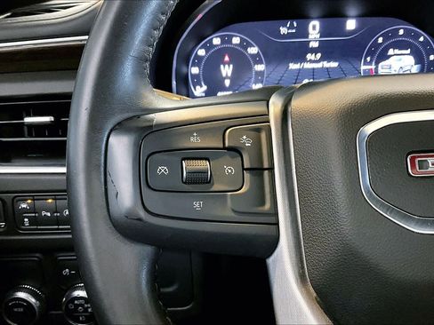 Used 2022 GMC Yukon SLE w/ Gmc Pro Safety Plus Package image 23