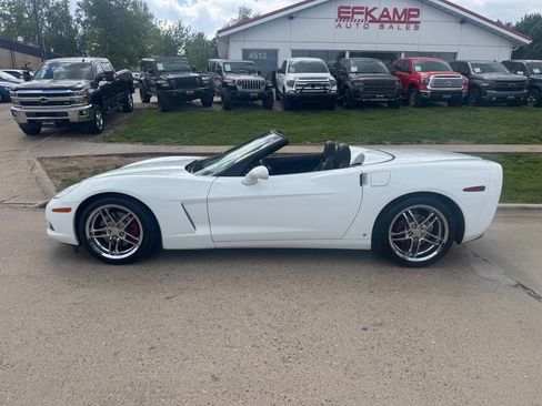 Used 2008 Chevrolet Corvette Convertible RWD image 2