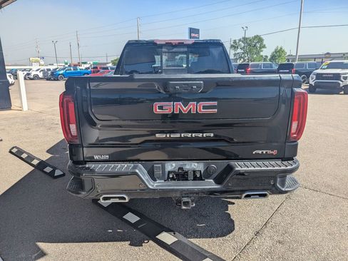 Used 2024 GMC Sierra 1500 AT4 w/ Technology Package AWD/4WD image 4