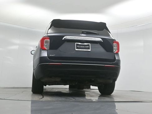 Certified 2022 Ford Explorer XLT image 52