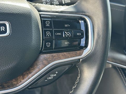 Used 2024 Jeep Grand Wagoneer L 4WD image 36