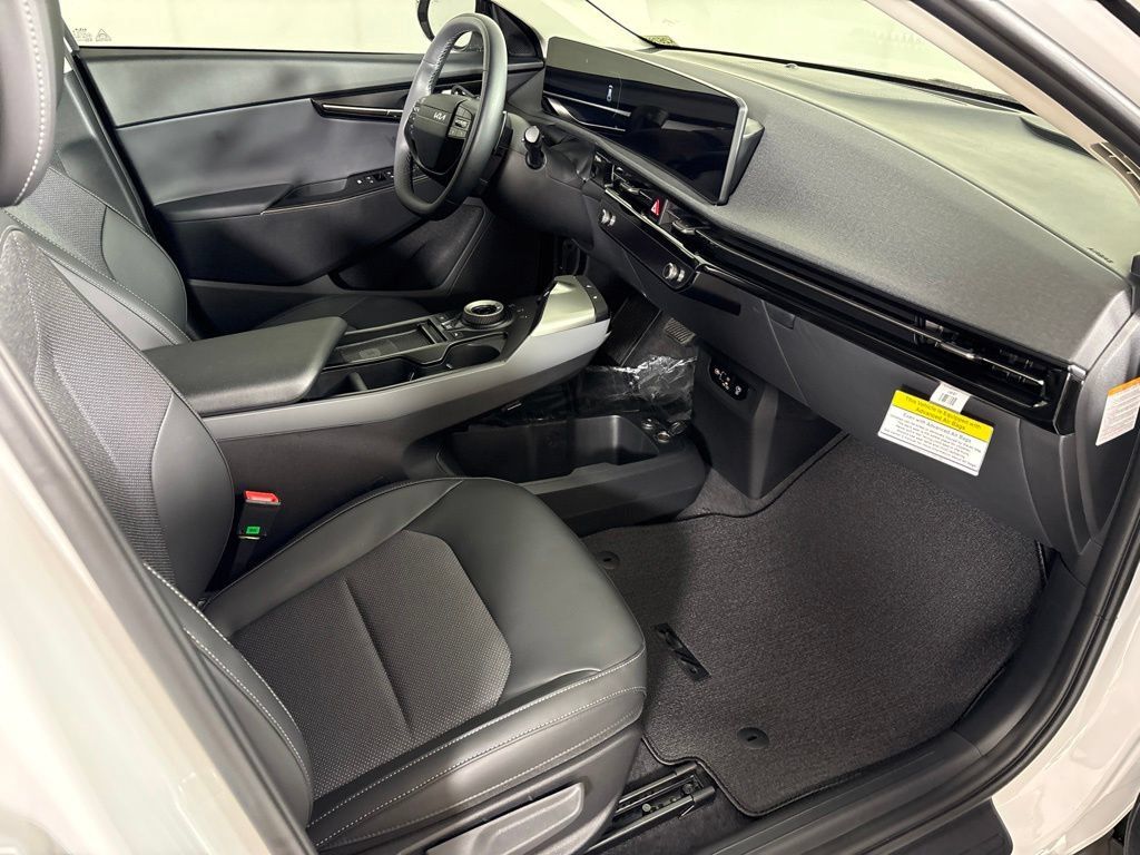 New 2026 Kia EV6 Light RWD image 15