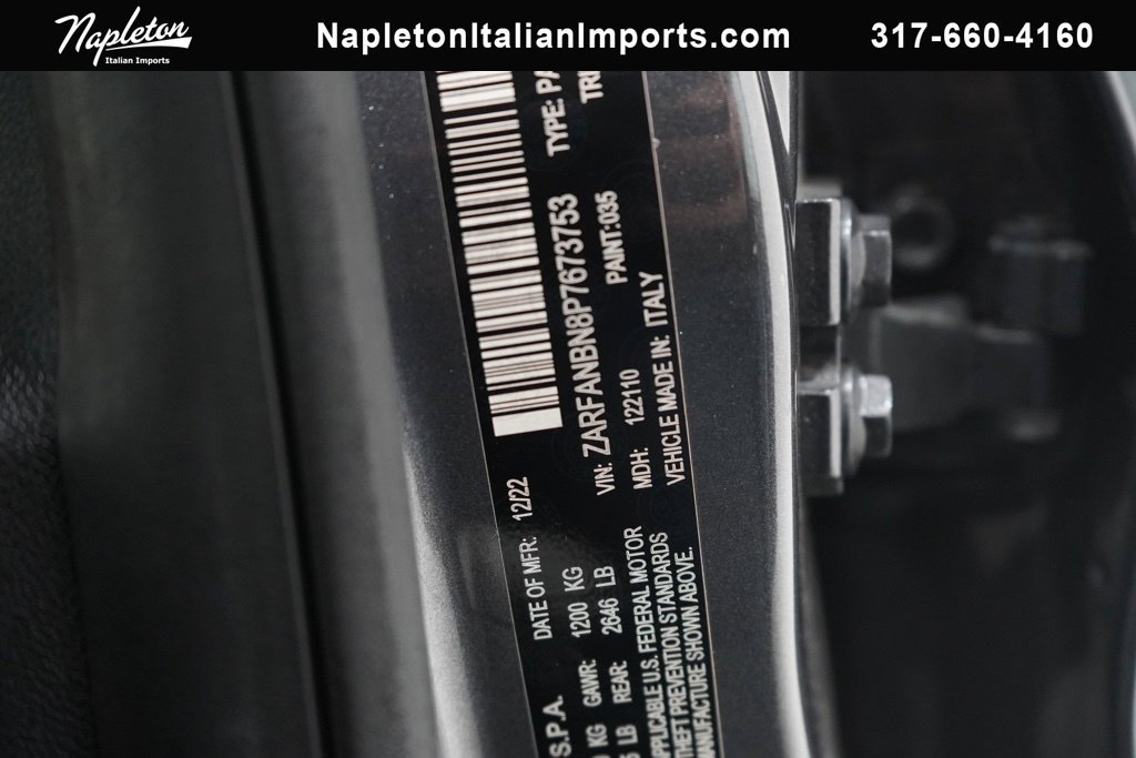 Used 2023 Alfa Romeo Giulia Veloce AWD/4WD image 35