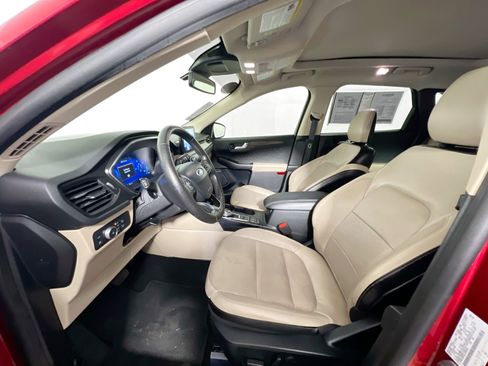 Used 2020 Ford Escape Titanium w/ Titanium Premium Package 2.0 image 14