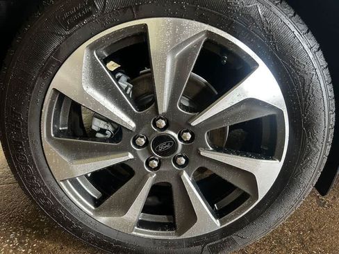 Used 2023 Ford Escape Platinum FWD image 33