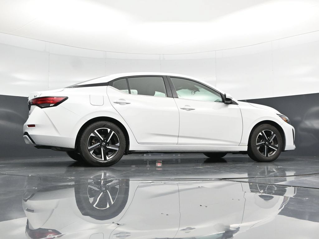 Used 2024 Nissan Sentra SV FWD image 50