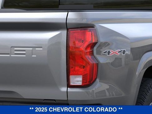New 2025 Chevrolet Colorado LT w/ Advanced Trailering Package AWD/4WD image 12