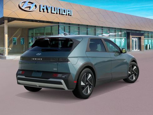 New 2026 Hyundai Ioniq 5 SE AWD/4WD image 4