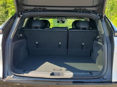 New 2025 Cadillac Lyriq Sport image 17