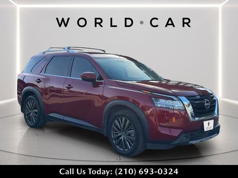 Used 2022 Nissan Pathfinder SL w/ SL Premium Package image 1