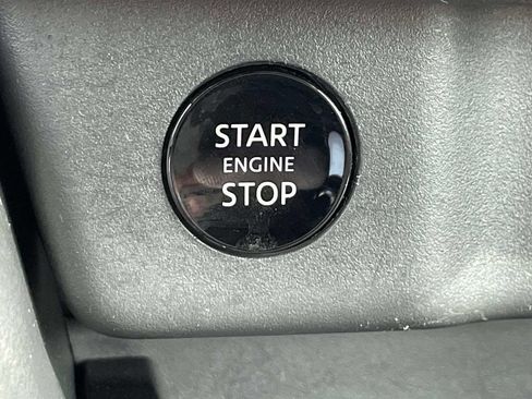 Used 2026 Nissan Rogue S FWD image 28