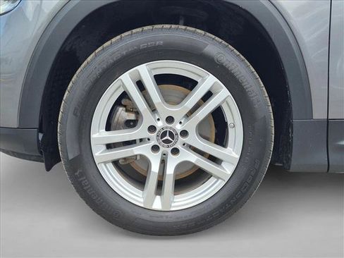 Used 2021 Mercedes-Benz GLB 250 4MATIC image 22
